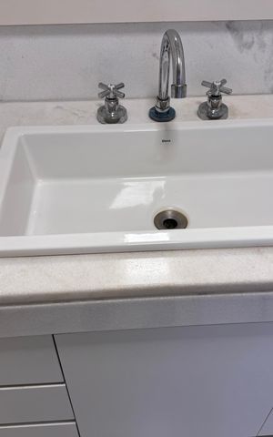 Apartamento para alugar com 262m², 3 quartos e 2 vagas Apartamento para alugar com 262m², 3 quartos e 2 vagasSuíte 2 - Banheiro