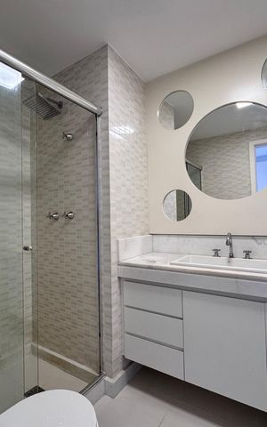 Apartamento para alugar com 262m², 3 quartos e 2 vagas Apartamento para alugar com 262m², 3 quartos e 2 vagasSuíte 2 - Banheiro