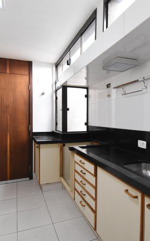 Apartamento à venda com 255m², 4 quartos e 2 vagasCozinha