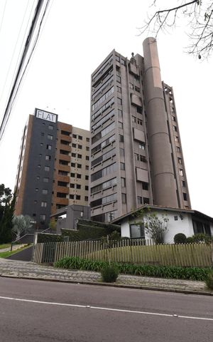 Apartamento à venda com 255m², 4 quartos e 2 vagasFachada