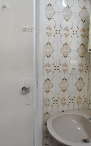 Apartamento para alugar com 52m², 2 quartos e sem vagaBanheiro social