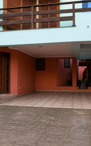 Casa para alugar com 277m², 5 quartos e 4 vagasÁrea externa