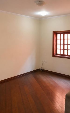 Casa para alugar com 277m², 5 quartos e 4 vagasSala