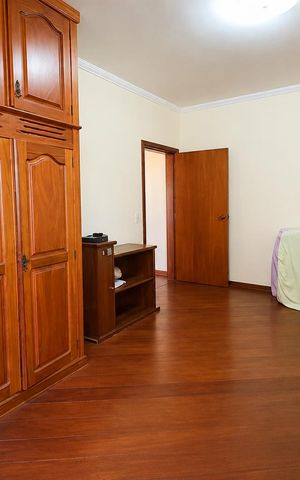 Casa para alugar com 277m², 5 quartos e 4 vagasQuarto