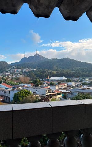 Casa para alugar com 125m², 4 quartos e 1 vagaVista