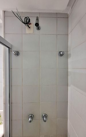 Apartamento à venda com 160m², 4 quartos e 2 vagas Apartamento à venda com 160m², 4 quartos e 2 vagasBanheiro Social