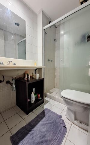 Apartamento à venda com 160m², 4 quartos e 2 vagas Apartamento à venda com 160m², 4 quartos e 2 vagasBanheiro Social