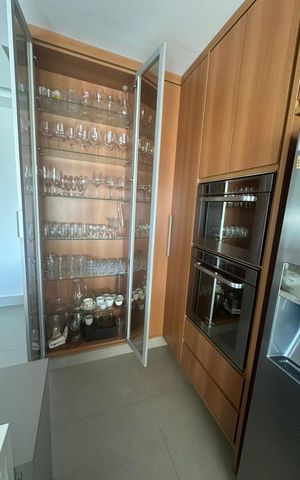 Apartamento à venda com 93m², 2 quartos e 2 vagas Apartamento à venda com 93m², 2 quartos e 2 vagasCozinha