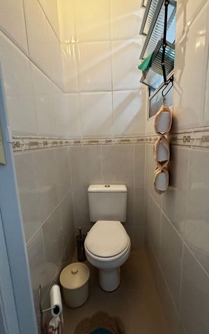 Casa à venda com 100m², 2 quartos e 1 vaga Casa à venda com 100m², 2 quartos e 1 vagaÁrea de Serviço - Banheiro