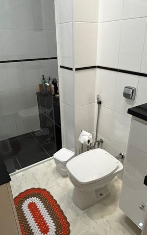 Casa à venda com 100m², 2 quartos e 1 vaga Casa à venda com 100m², 2 quartos e 1 vagaBanheiro