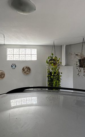 Casa à venda com 100m², 2 quartos e 1 vaga Casa à venda com 100m², 2 quartos e 1 vagaGaragem