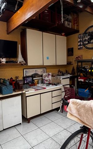 Casa à venda com 100m², 2 quartos e 1 vaga Casa à venda com 100m², 2 quartos e 1 vagaoficina