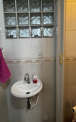 Casa à venda com 100m², 2 quartos e 1 vaga Casa à venda com 100m², 2 quartos e 1 vagaÁrea de Serviço - Banheiro