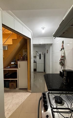 Casa à venda com 100m², 2 quartos e 1 vaga Casa à venda com 100m², 2 quartos e 1 vagaÁrea de Serviço
