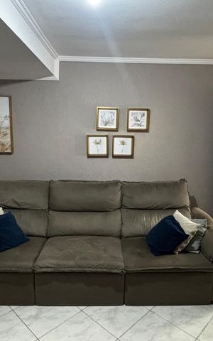 Casa à venda com 100m², 2 quartos e 1 vaga Casa à venda com 100m², 2 quartos e 1 vagaSala