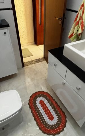 Casa à venda com 100m², 2 quartos e 1 vaga Casa à venda com 100m², 2 quartos e 1 vagaBanheiro