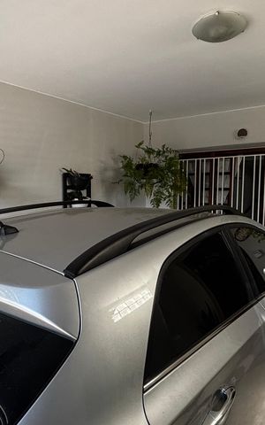 Casa à venda com 100m², 2 quartos e 1 vaga Casa à venda com 100m², 2 quartos e 1 vagaGaragem