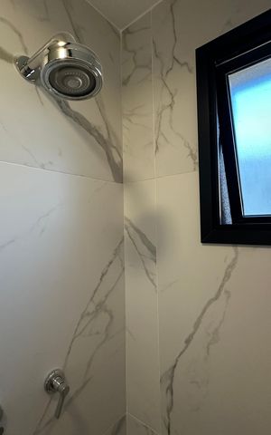 Apartamento para alugar com 64m², 2 quartos e 1 vaga Apartamento para alugar com 64m², 2 quartos e 1 vagaBanheiro da Suíte