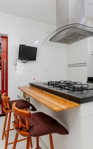 Apartamento à venda com 120m², 3 quartos e 2 vagas Apartamento à venda com 120m², 3 quartos e 2 vagasCozinha