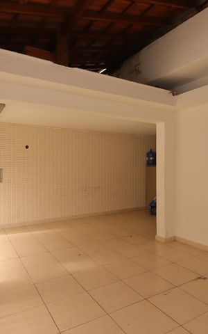 Casa à venda com 154m², 4 quartos e 2 vagasGaragem