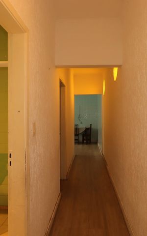 Casa à venda com 154m², 4 quartos e 2 vagasCorredor