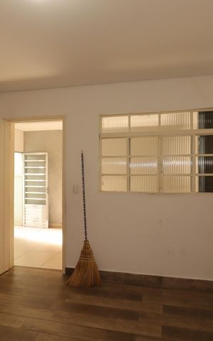 Casa à venda com 154m², 4 quartos e 2 vagasSuíte 2