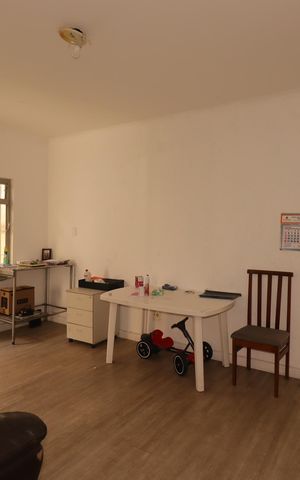 Casa à venda com 154m², 4 quartos e 2 vagasSala