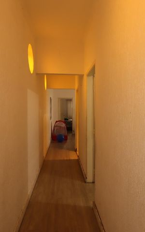 Casa à venda com 154m², 4 quartos e 2 vagasCorredor