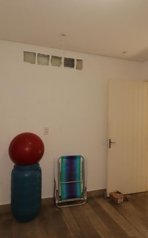 Casa à venda com 154m², 4 quartos e 2 vagasSuíte 2