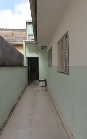 Casa à venda com 154m², 4 quartos e 2 vagasCorredor externo