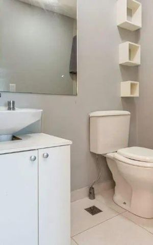 Apartamento para alugar com 55m², 2 quartos e sem vaga Apartamento para alugar com 55m², 2 quartos e sem vagaBanheiro