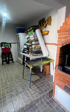 Casa à venda com 200m², 5 quartos e 3 vagas