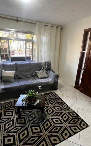 Casa à venda com 200m², 5 quartos e 3 vagas