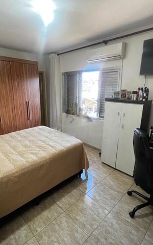 Casa à venda com 200m², 5 quartos e 3 vagas