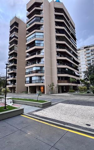 Apartamento para alugar com 159m², 3 quartos e 2 vagasFachada