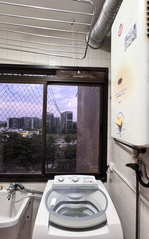Apartamento para alugar com 159m², 3 quartos e 2 vagasCozinha e Área de Serviço