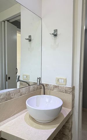Apartamento à venda com 46m², 2 quartos e 1 vaga Apartamento à venda com 46m², 2 quartos e 1 vagaBanheiro