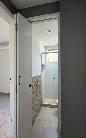 Apartamento à venda com 46m², 2 quartos e 1 vaga Apartamento à venda com 46m², 2 quartos e 1 vagaBanheiro
