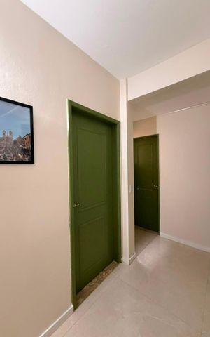 Casa de condomínio para alugar com 180m², 3 quartos e 2 vagas Casa de condomínio para alugar com 180m², 3 quartos e 2 vagasCorredor