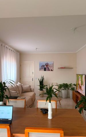 Casa de condomínio para alugar com 180m², 3 quartos e 2 vagas Casa de condomínio para alugar com 180m², 3 quartos e 2 vagasSala