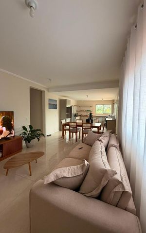 Casa de condomínio para alugar com 180m², 3 quartos e 2 vagas Casa de condomínio para alugar com 180m², 3 quartos e 2 vagasSala