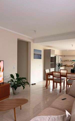 Casa de condomínio para alugar com 180m², 3 quartos e 2 vagas Casa de condomínio para alugar com 180m², 3 quartos e 2 vagasSala
