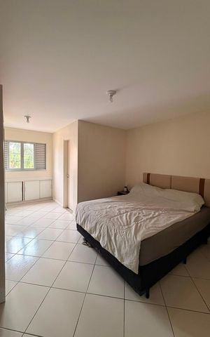 Casa de condomínio para alugar com 180m², 3 quartos e 2 vagas Casa de condomínio para alugar com 180m², 3 quartos e 2 vagasQuarto