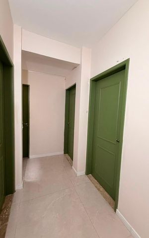 Casa de condomínio para alugar com 180m², 3 quartos e 2 vagas Casa de condomínio para alugar com 180m², 3 quartos e 2 vagasCorredor