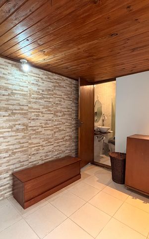 Casa à venda com 90m², 2 quartos e 2 vagasQuarto 3 (escritório/closet)