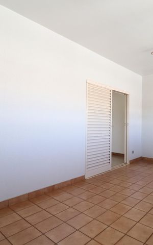 Apartamento para alugar com 230m², 3 quartos e 2 vagasVaranda