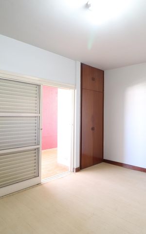Apartamento para alugar com 230m², 3 quartos e 2 vagasQuarto 3 - Suíte