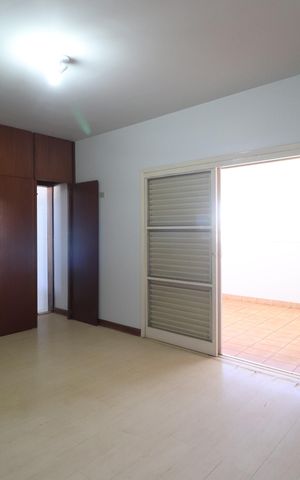 Apartamento para alugar com 230m², 3 quartos e 2 vagasQuarto 3 - Suíte
