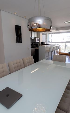 Apartamento à venda com 86m², 3 quartos e 2 vagas Apartamento à venda com 86m², 3 quartos e 2 vagasSala de Jantar