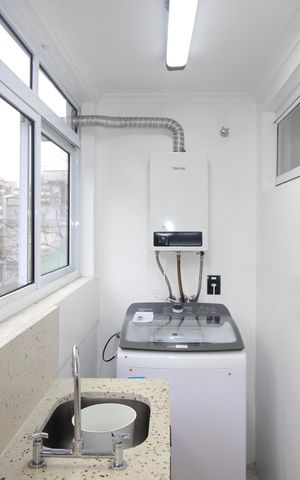 Apartamento à venda com 90m², 4 quartos e 1 vagaÁrea de Serviço